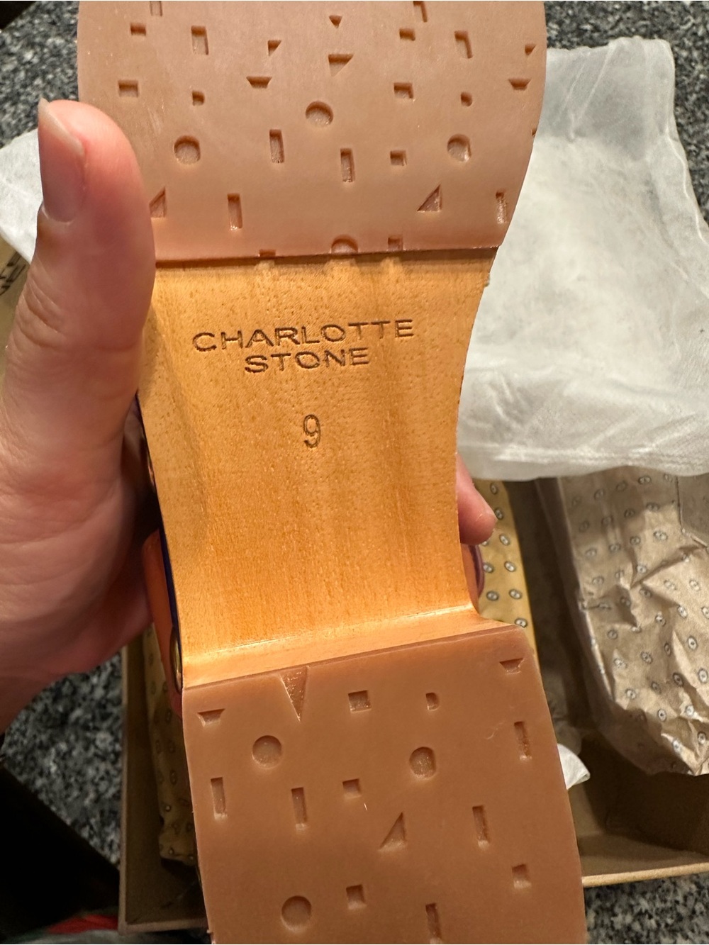 Charlotte Stone clogs, US 9 - Picture 9 of 10